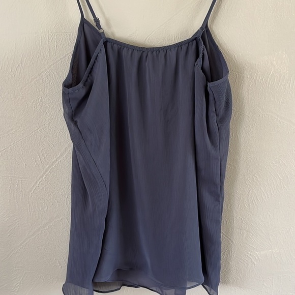 Old Navy sheer straps tank top size large gray raw hem ruffle in the front - Picture 6 of 12
